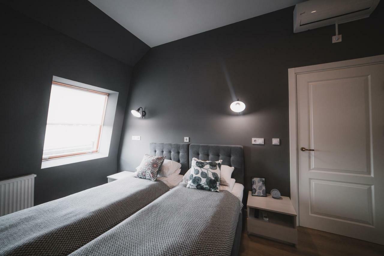 Kostjukowski Apartments Lychakivska 70A Lviv Kültér fotó